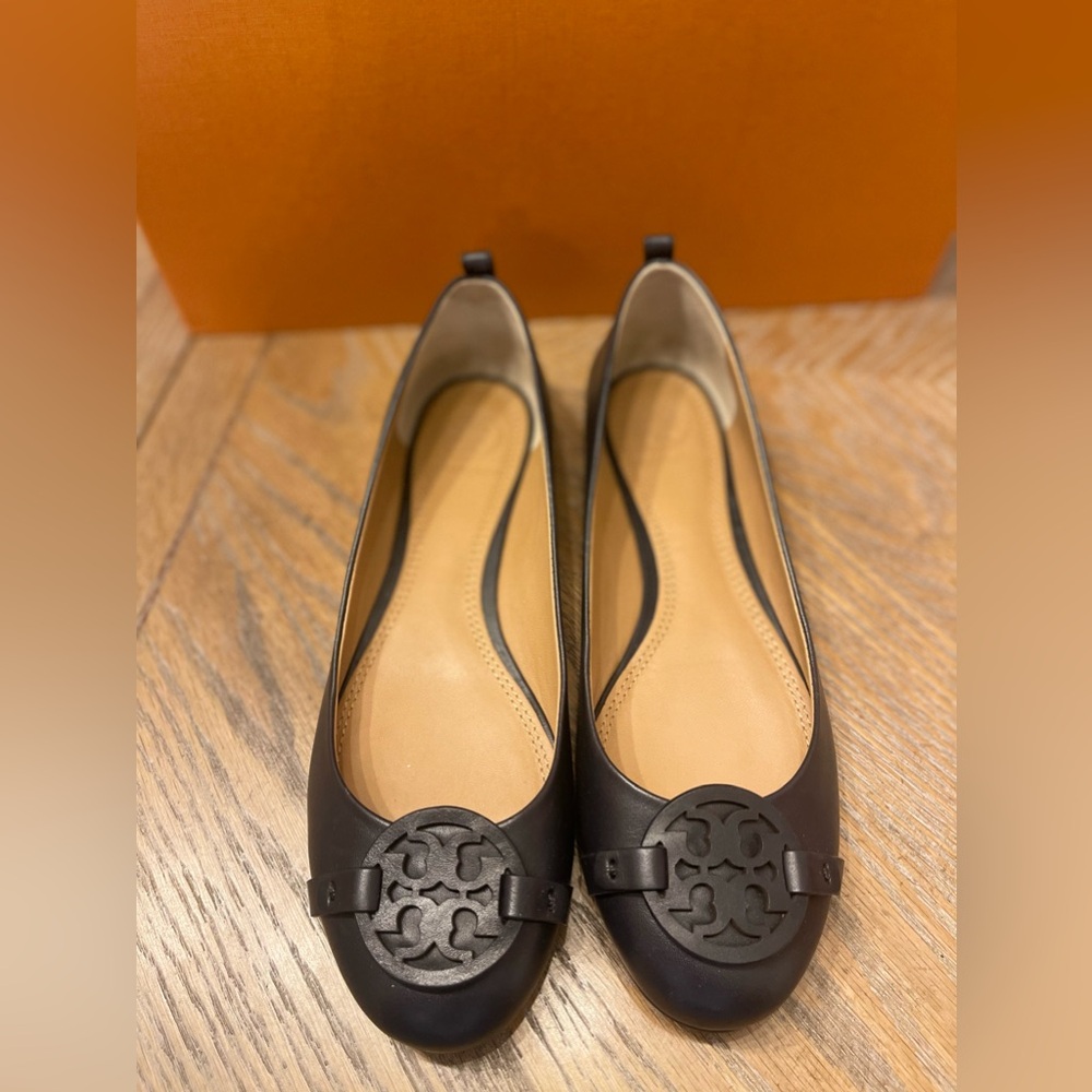 Tory Burch Flats- Navy Blue- Size 7.5